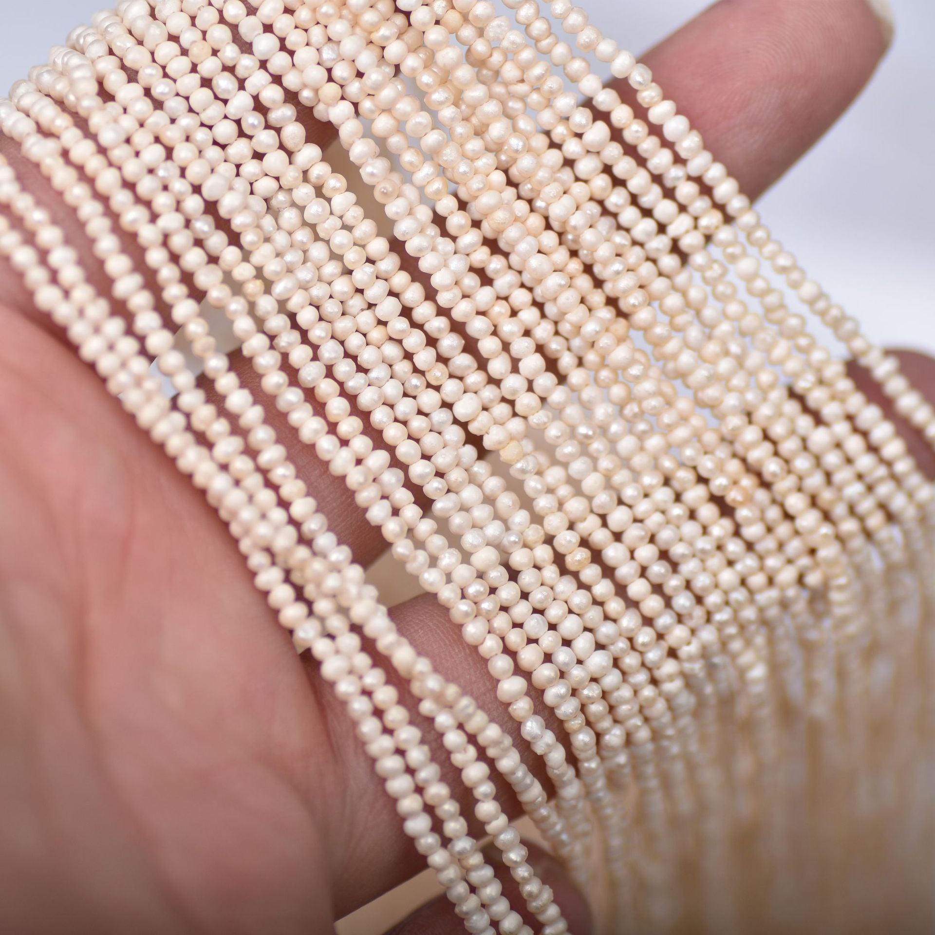 厂家批发 大量现货 迷你2mm小珍珠哑光无光冲头淡水珍珠 外贸货源