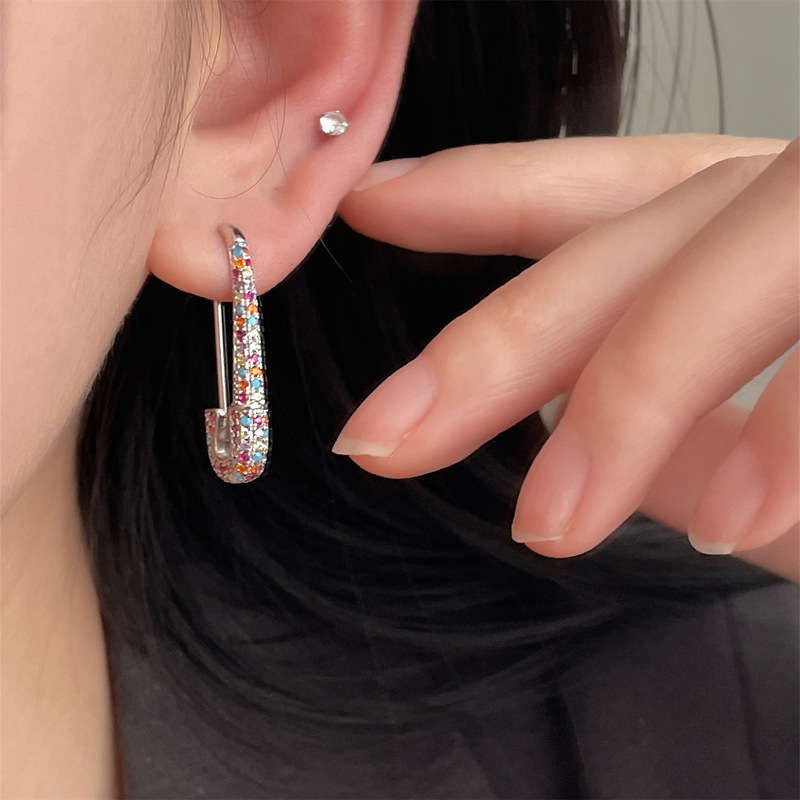 艺选 韩国网红设计彩虹回形针耳环高级感气质彩色锆石曲别针耳扣