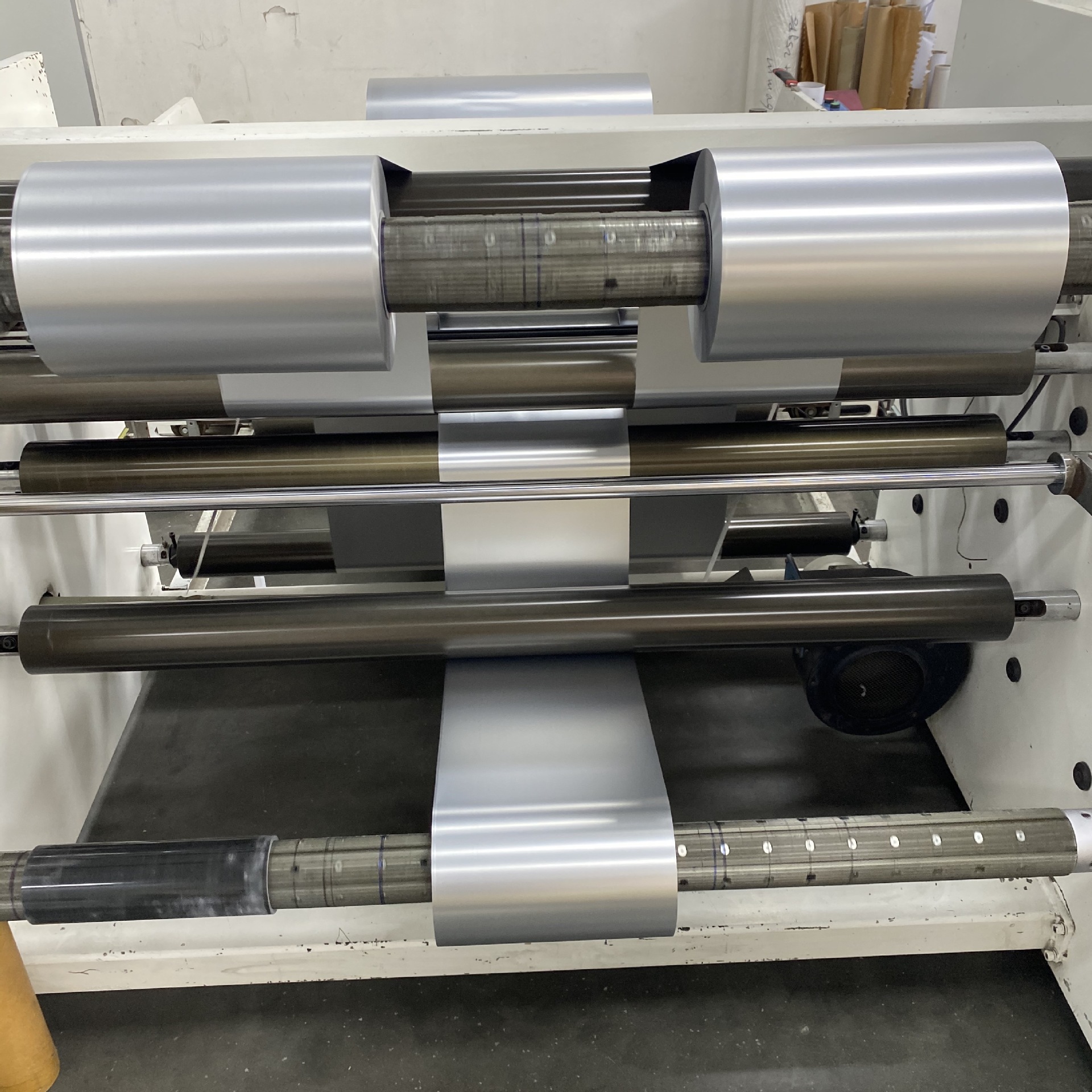 厂家直供铝箔淋膜双面淋膜pe淋膜食品级铝箔淋膜各种规格价格优惠