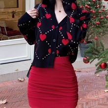 爱心可露丽 毛衣女2023年秋冬短款设计感红色褶皱包臀裙两件套