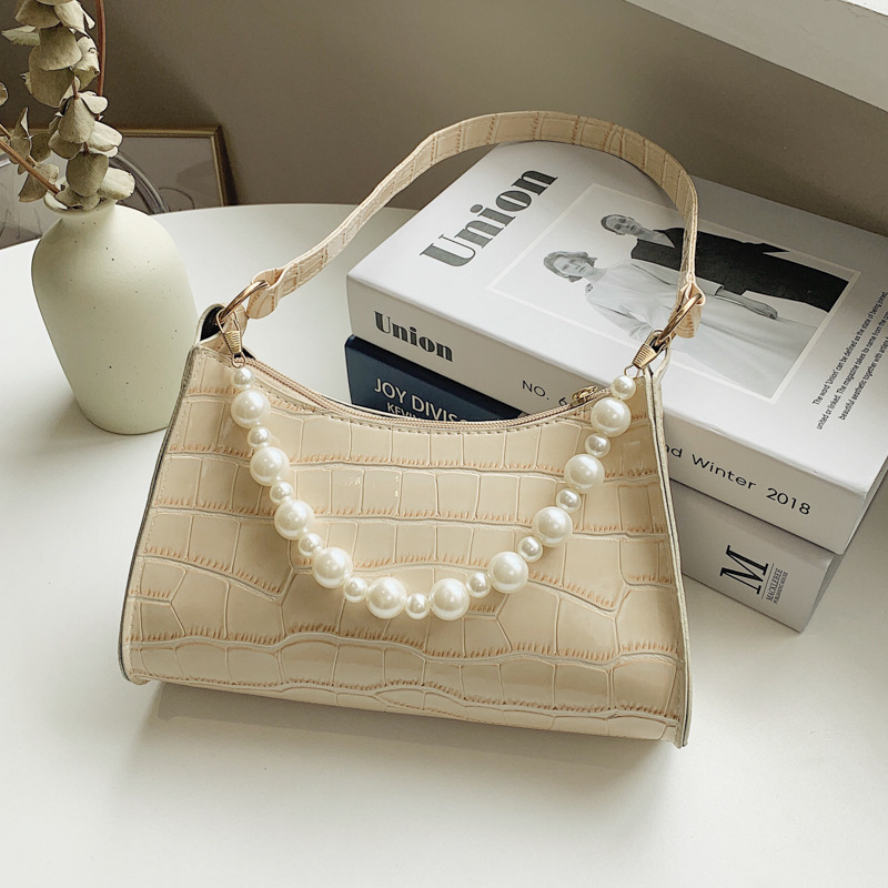 2021 New Underarm Bag Shoulder Bag Female Pearl Bag Female Summer French Simplicity Bag Female Leisure Sense Internet Celebrity