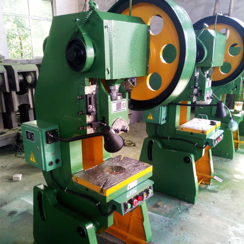 扬力冲床可倾式冲床转塔冲床气动冲床摩擦块冲床保险块80t协易冲床