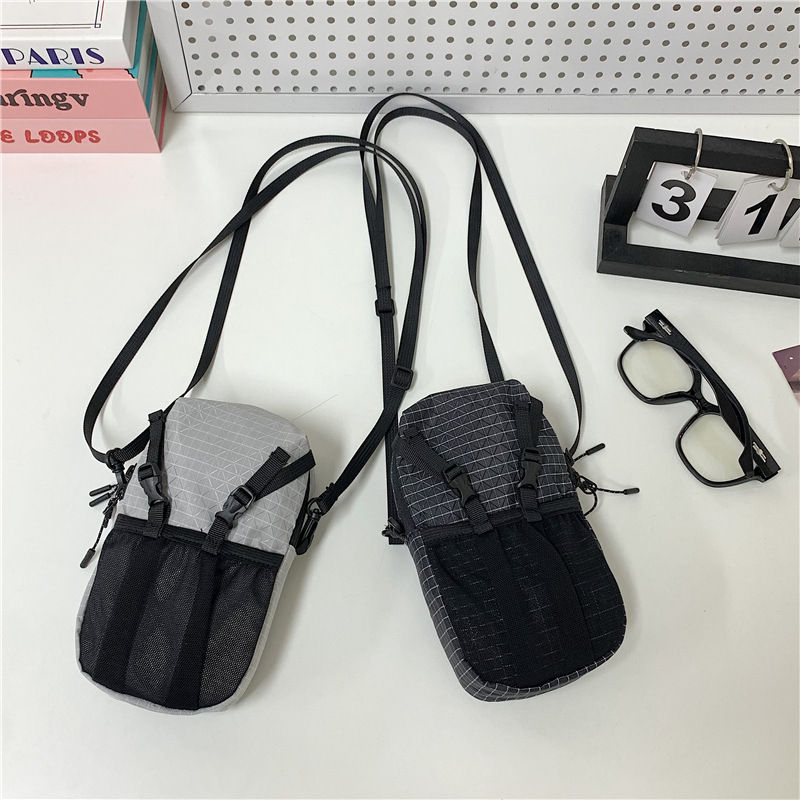 韩国包包山系斜挎包情侣同款外出手机包书包挂包轻便量化单肩包包