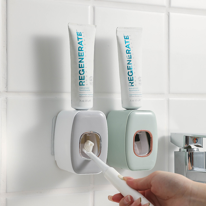 Simple Wall Hanging Lazy One-Click Toothpaste Dispenser Two Cups with Cup Toothpaste Dispenser Toothbrush Holder Set