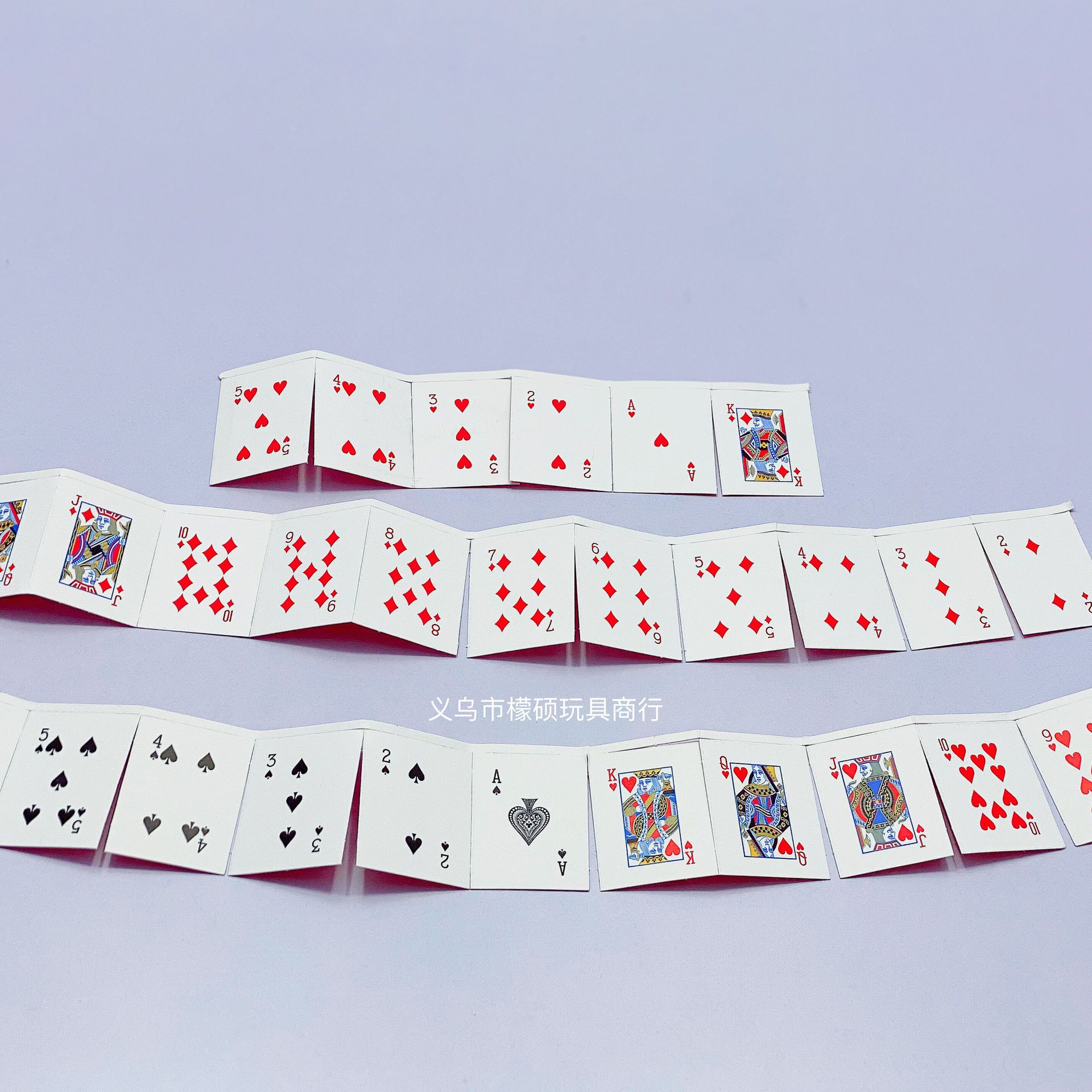 盒装30入迷你扑克牌 旅行便携小扑克牌 创意纸牌家用娱乐牌