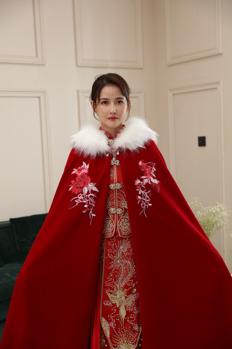 长款刺绣秋冬加绒加厚保暖披风秀禾服旗袍外套婚纱毛披肩汉服斗篷