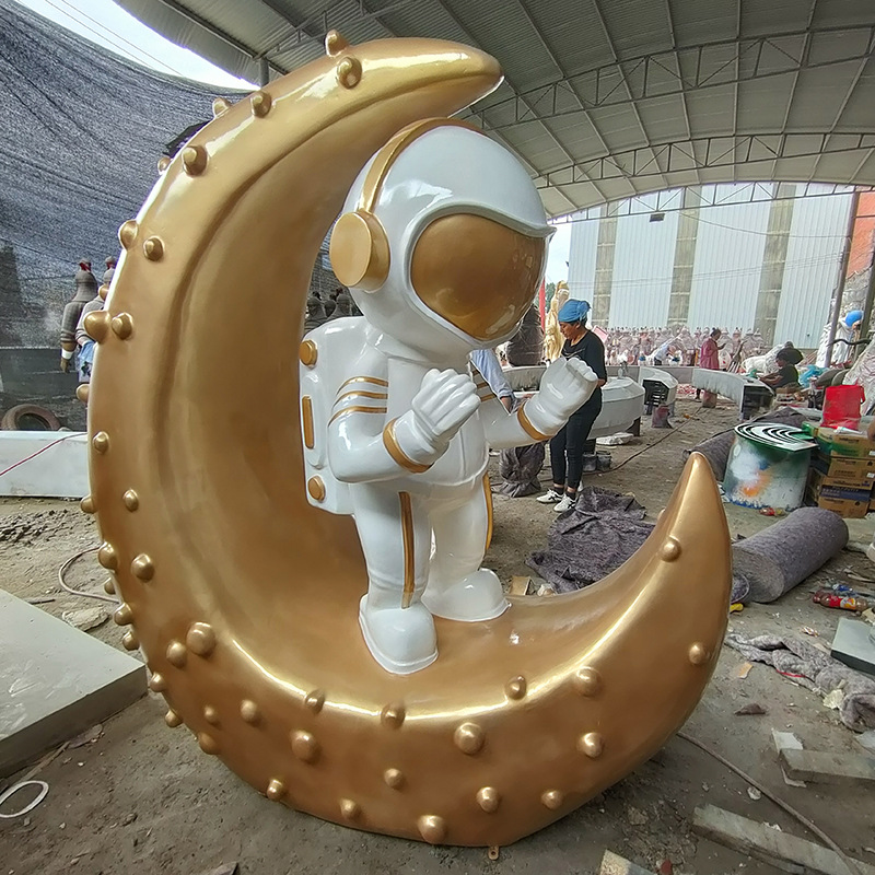 玻璃钢树脂月亮太空人宇航员航天科技雕塑公仔室内外景观装饰雕塑