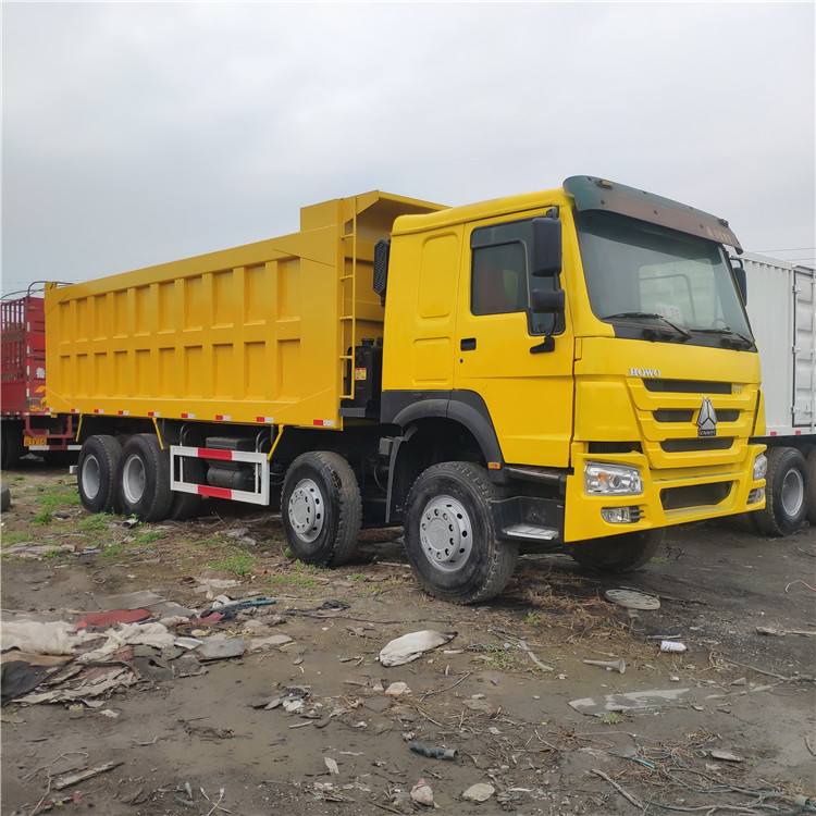 出口非洲坦桑尼亚二手翻新豪沃土方前四后八自卸车 12轮渣土车