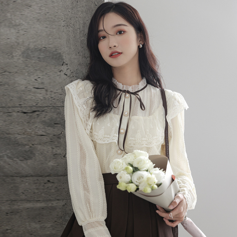 法式复古泡泡袖衬衫女2021早秋新款别致设计感小众甜美韩系上衣