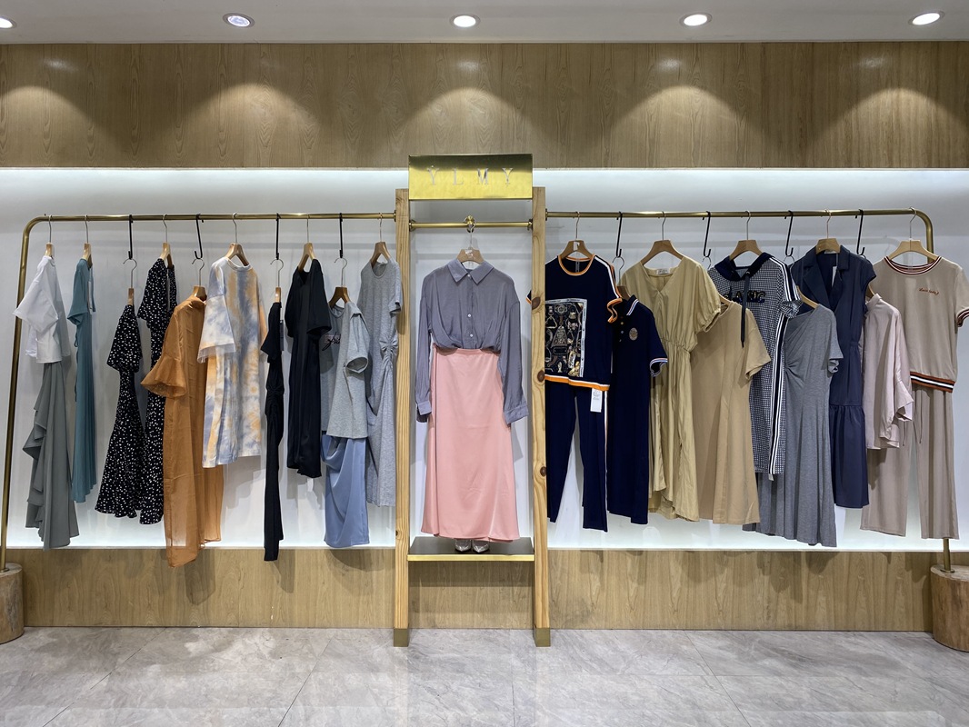 癸妮雅21夏装 剪标折扣品牌女装份货走份 实体店一手货源拿货渠道