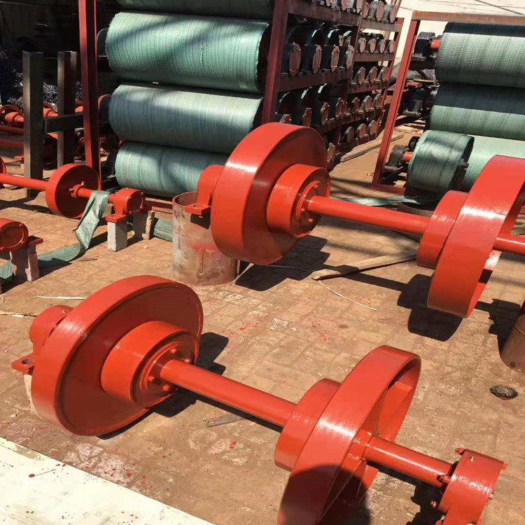 皮带机压带轮大倾角带式输送机配件皮带机压带轮皮非标件