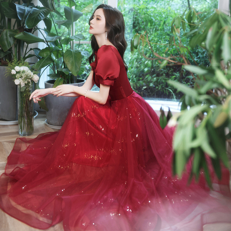 敬酒服新娘2022新款结婚红色夏季宴会主持人气质晚礼服纱裙女春款