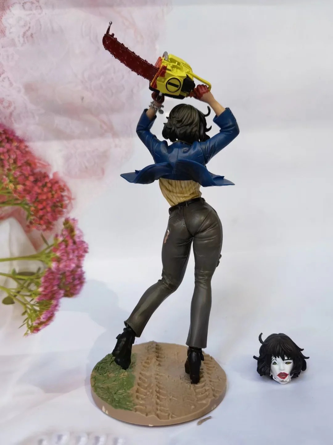 飞源动漫 电锯惊魂 德州电锯杀人狂 女版 工作装 模型 盒装手办