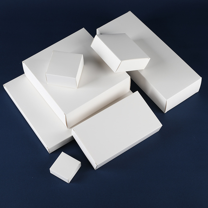 现货通用小白盒白卡纸盒子中性白盒电子产品化妆彩盒包装盒定 制