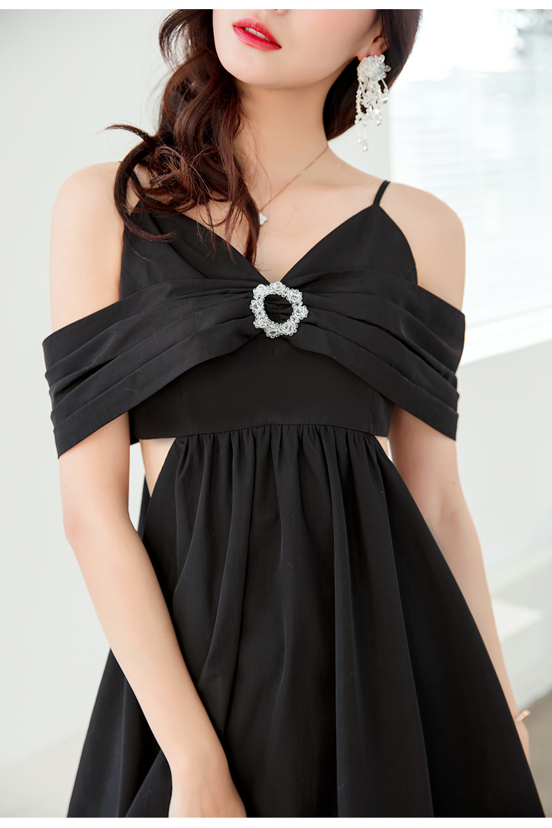 一字肩性感连衣裙黑色小礼服抹胸露肩露背露腰a字吊带蓬蓬公主裙