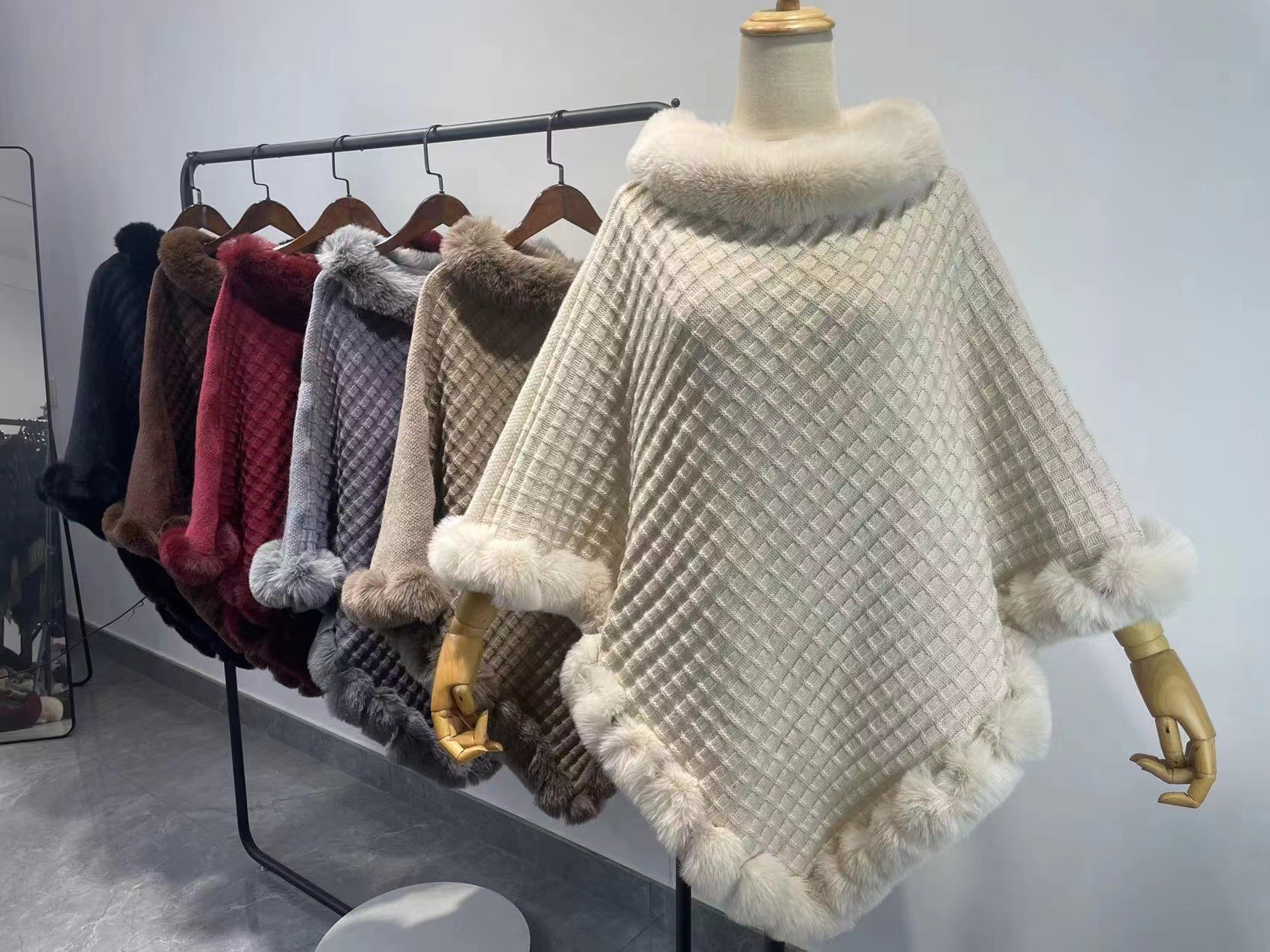 cross-border amazon autumn and winter imitation seto fur temperament new round neck pullover plaid fashion shawl knitted women