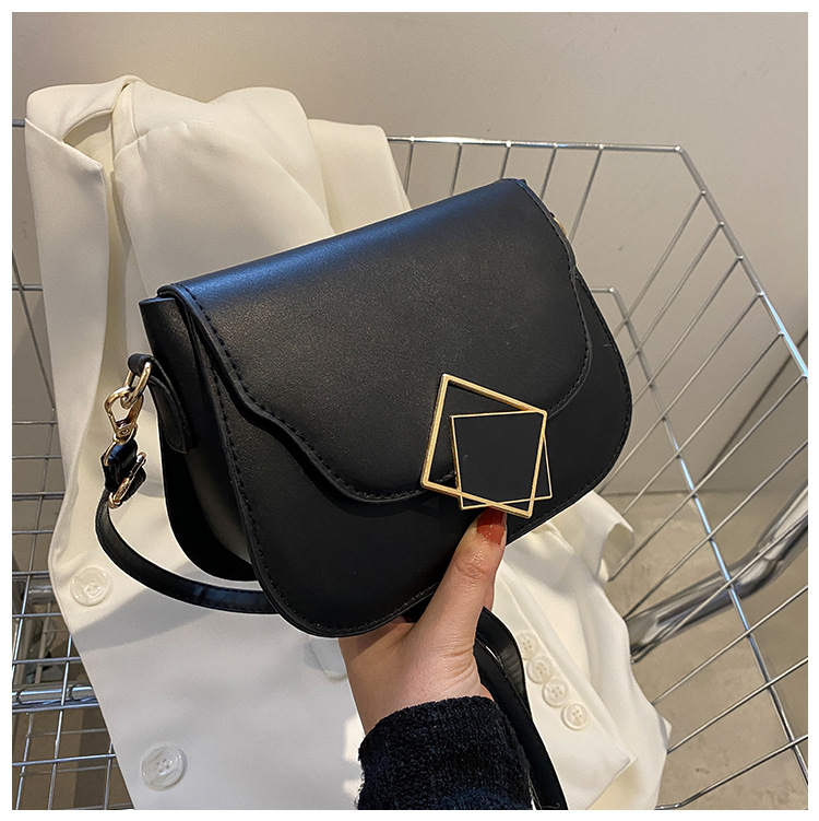 Fashion Crossbody Bag Women's 2022 Spring New Fashionable Small Square Bag Temperament Wild Shoulder Bag Women's Bag Coin Purse