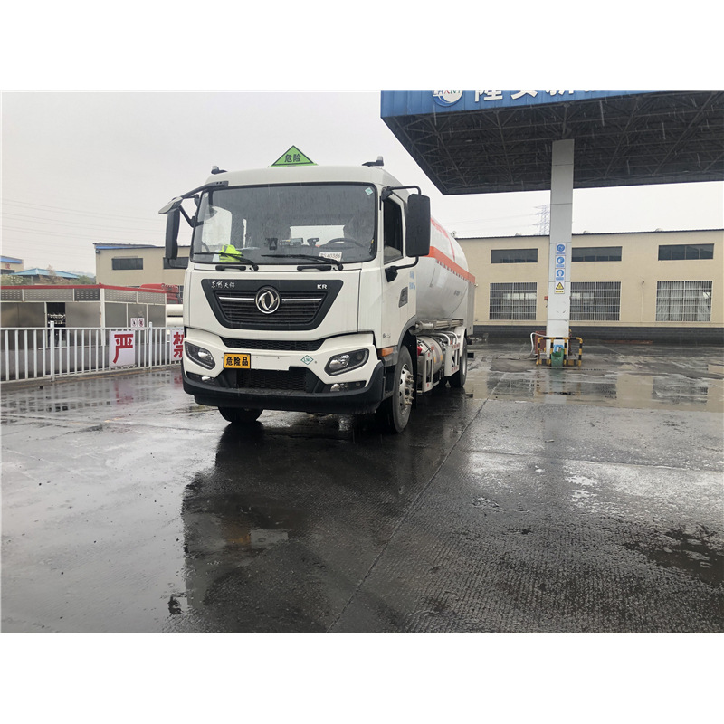 张家界市慈利自增压15立方lng救援液化天然气槽罐运输车可挂靠