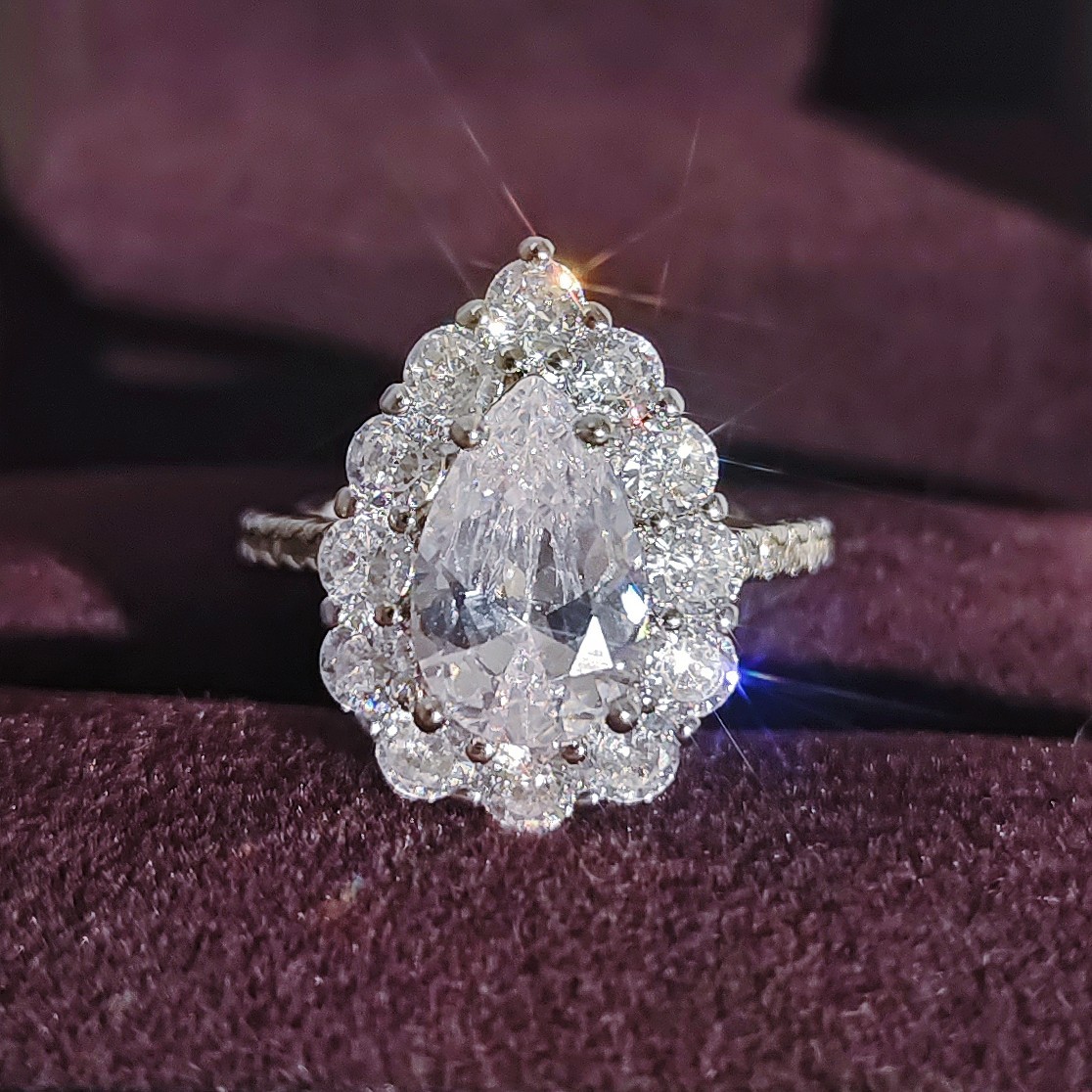 lazada外贸新款简约群镶水滴仿真钻石戒指 精致梨形锆石指环r7333