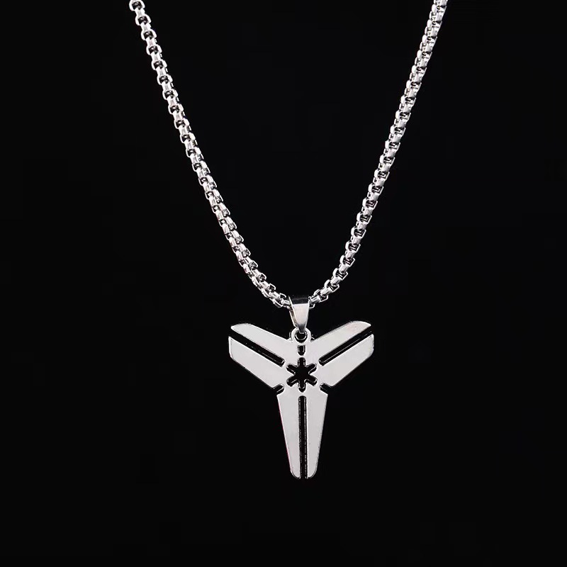 NBA Star Kobe Commemorative Titanium Steel Necklace Trendy Wild Necklace Fashion Wear Clavicle Chain Wholesale