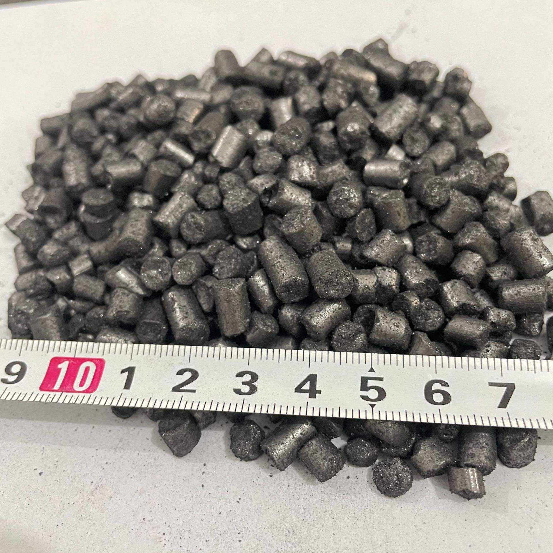 安阳厂供增碳剂铸造炼钢圆柱增碳剂 c≥95低硫低氮增碳剂现货充足