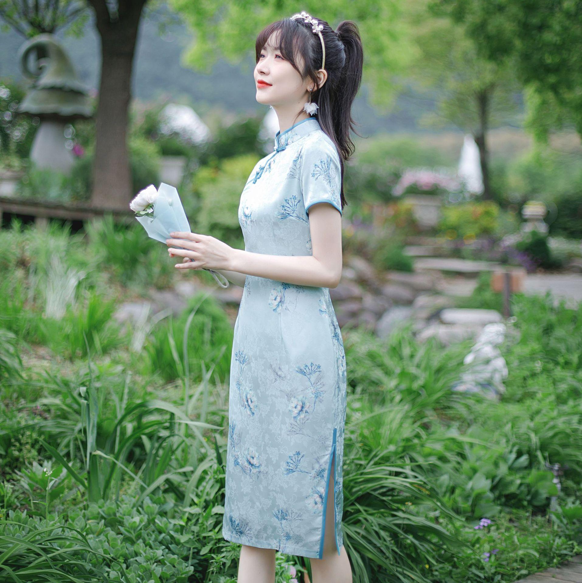 旗袍 民国风少女款 改良版夏妈妈复古碎花修身三扣学生老上海旗袍