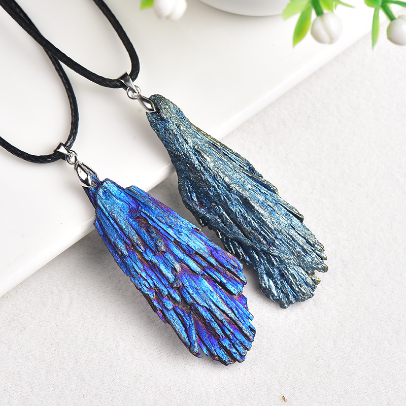 天然黑碧玺原石 电镀蓝色孔雀尾巴羽毛吊坠 矿标标本饰品现货批发