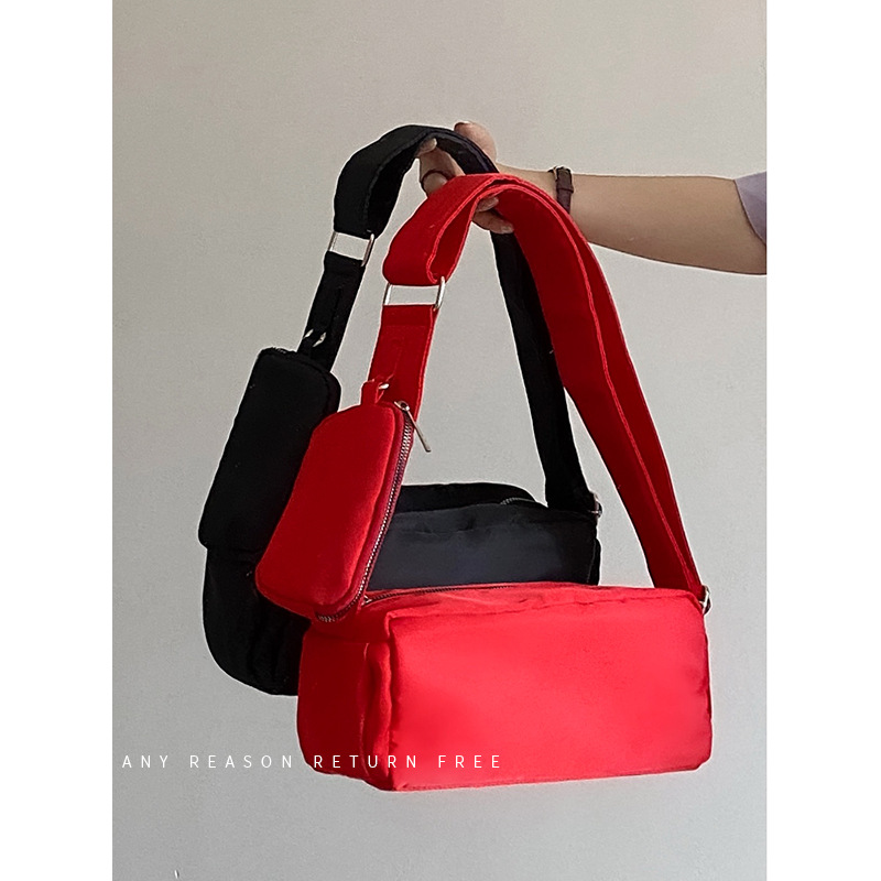 2022 Autumn New Nylon Cloth Pillow Bag Crossbody Small Square Bag Female Minority All-Match Shoulder Underarm Bag Toast Bag