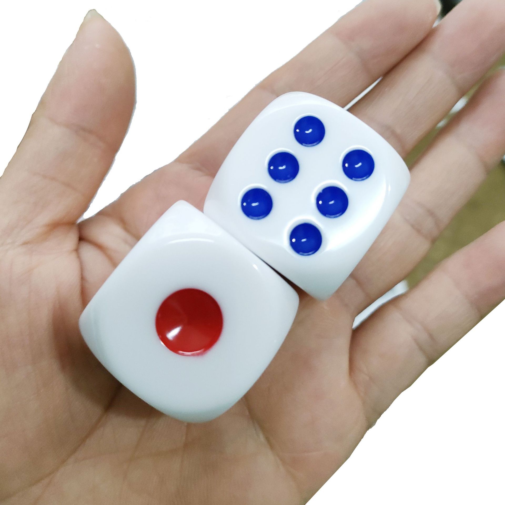 30mm 大骰 中秋博饼骰子 树脂色子 筛子 配件 娱乐用品 3cm-阿里巴巴