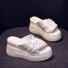 坡跟拖鞋女外穿2023年夏季新款韩版小个子水钻松糕厚底一字凉拖鞋