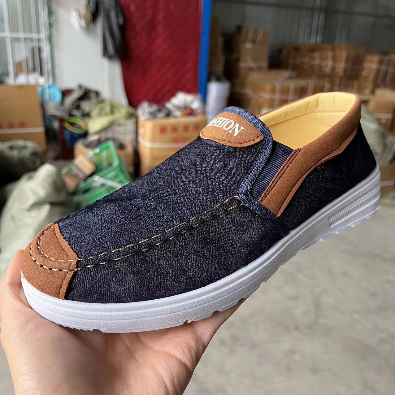 One Piece Dropshipping New Old Beijing Cloth Shoes Fashion Casual Male Student Shoes Slip-on Denim Canvas Lazy Shoes