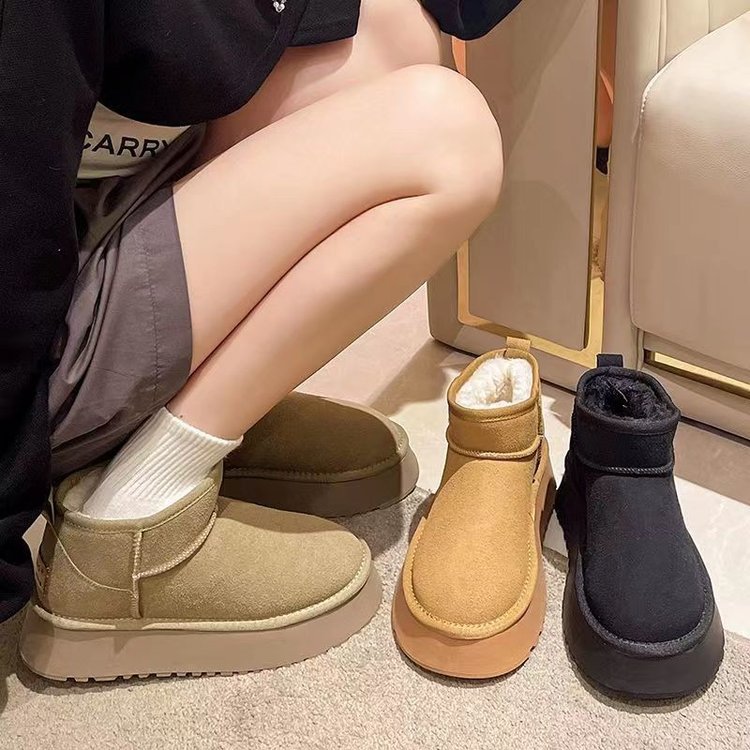 周冬雨同款雪地靴女冬季加绒加厚短筒东北雪地棉2022新款厚底女靴