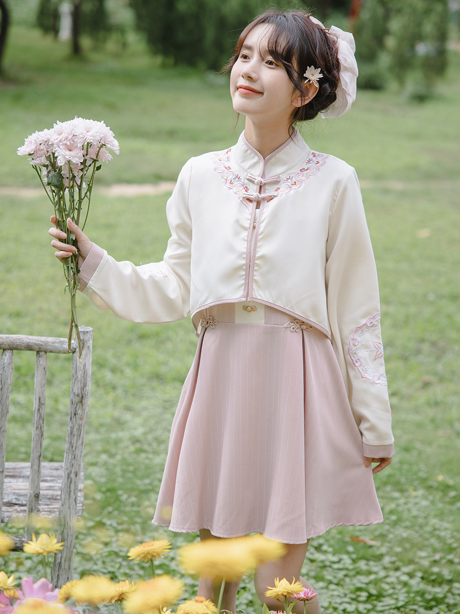 女装2024年新款春古风汉元素改良国风两件套套装连衣裙设计感小众