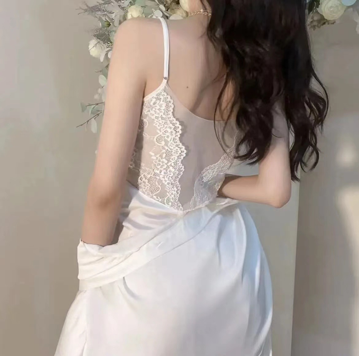 [Swaying] Spring and Summer New Nightdress Lace Mesh Ice Silk Sling Beauty Back Pure Desire Wind Belt Chest Pad Sexy Pajamas