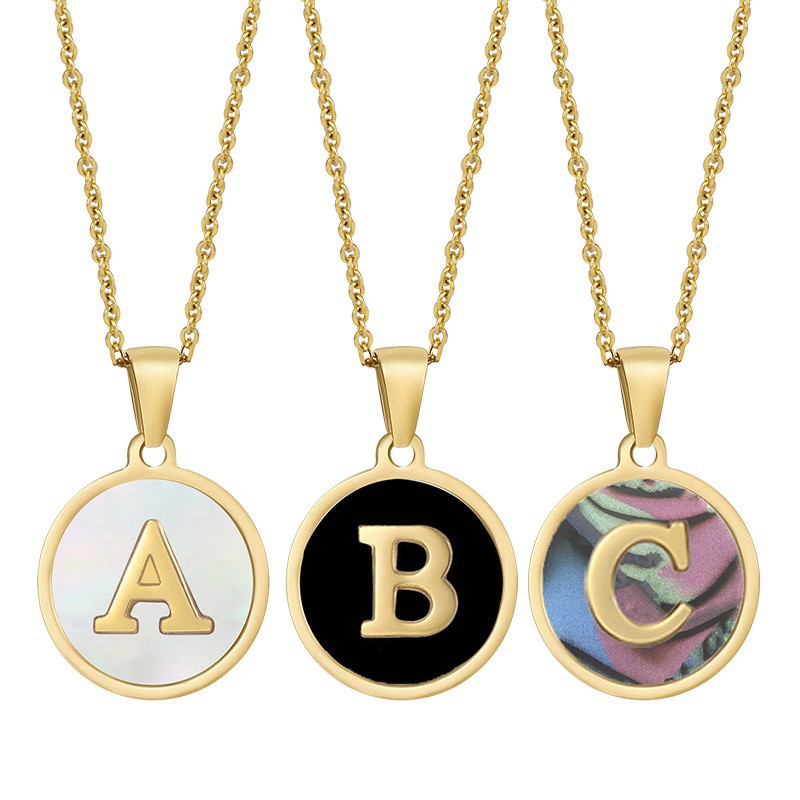 Cross-Border European and American Stainless Steel round Shell Letter Necklace Female 18K Gold Titanium Steel 26 English Letter Pendant