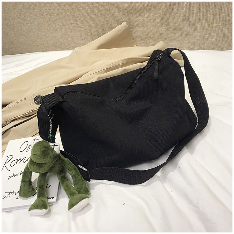 Korean Style Student Canvas Crossbody Bag 2022 New Casual Versatile Wide-Strap Shoulder Bag Large Capacity Women Bags Crossbody Bag