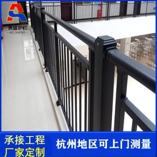 定制镀锌楼梯围栏 锌钢楼梯扶手 隔离护栏 飘窗阳台防护围栏