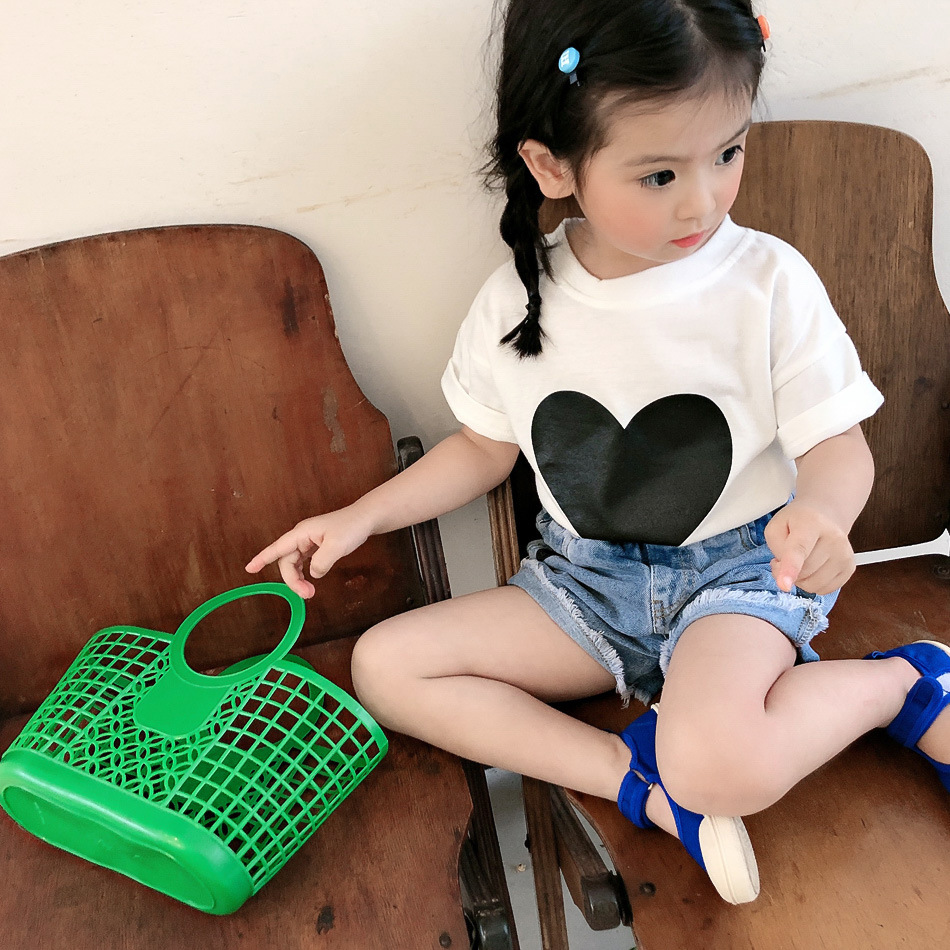 女童短袖t恤夏装2021新款女宝韩版洋气时髦白色爱心儿童夏季上衣