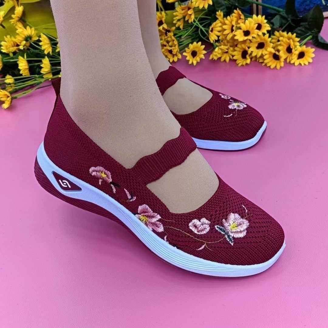 老北京布鞋妈妈鞋绣花鞋女鞋休闲一脚蹬新款老人鞋透气夏款男