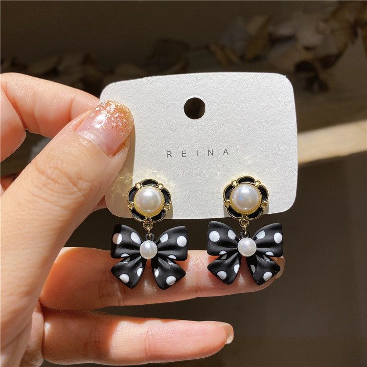 Color Retro Kafuu Cute Polka Dot Bow Earrings Female Sterling Silver Needle Princess Style Texture Pearl Earrings