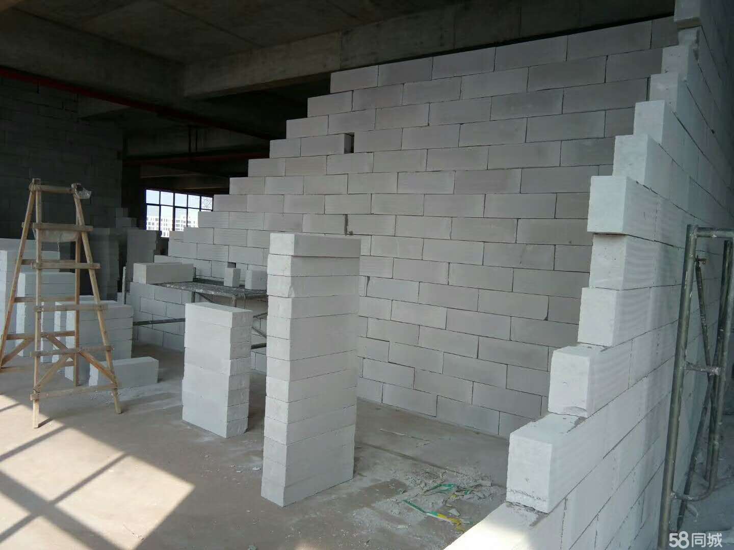 东莞 惠州 深圳轻质砖隔墙 车间办公室隔断 工厂装修 翻新改造