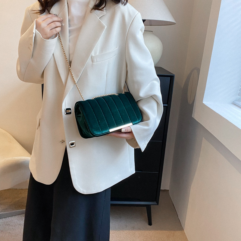 Cross-Border Velvet Bag for Women Bags2023 Spring Texture Popular Small Square Bag Fashion All-Match Chain Shoulder Messenger Bag