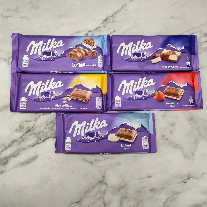 德国进口milka妙卡牛奶巧克力排块双色小牛草莓酸奶饼