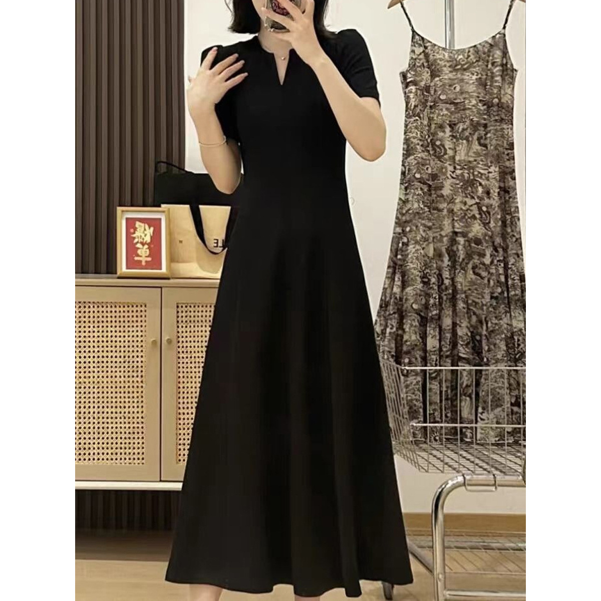 外贸法式赫本风黑色连衣裙24新款女夏气质名媛高端女神范高级感裙