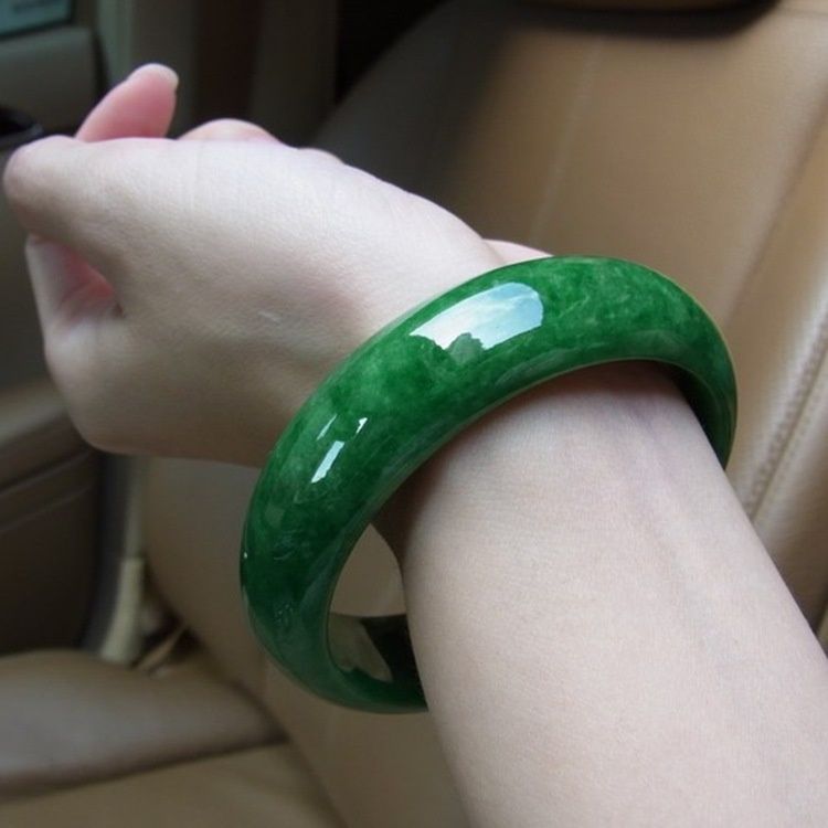 干青翡翠手镯