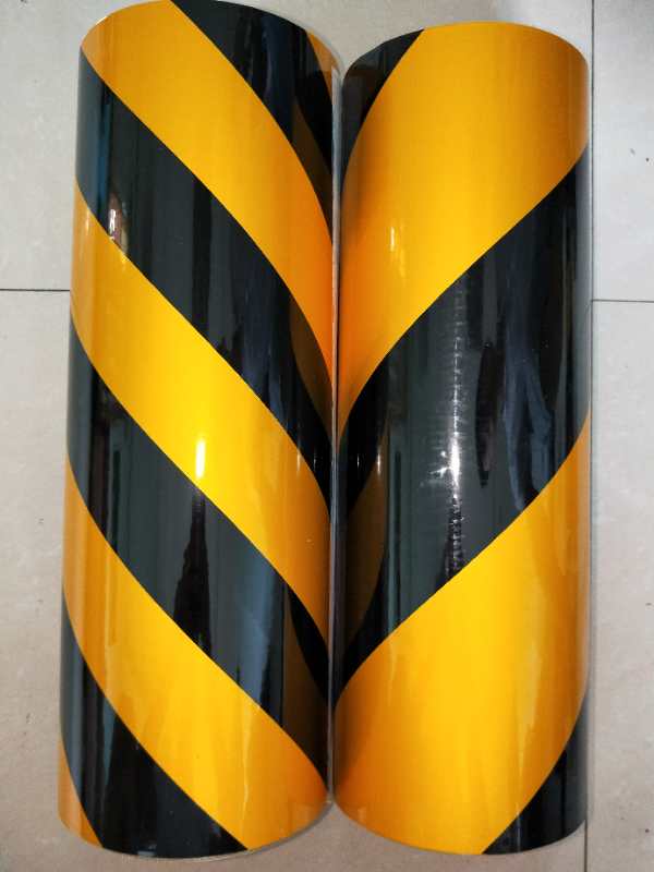 波形护栏端头反光膜护栏板反光贴高速公路3级弯头膜工程级反光膜