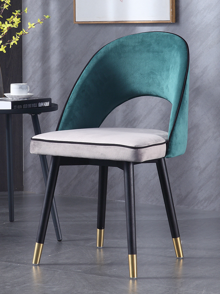 新款北欧实木餐椅 北欧风创意家居布艺椅子轻奢设计师休闲椅子