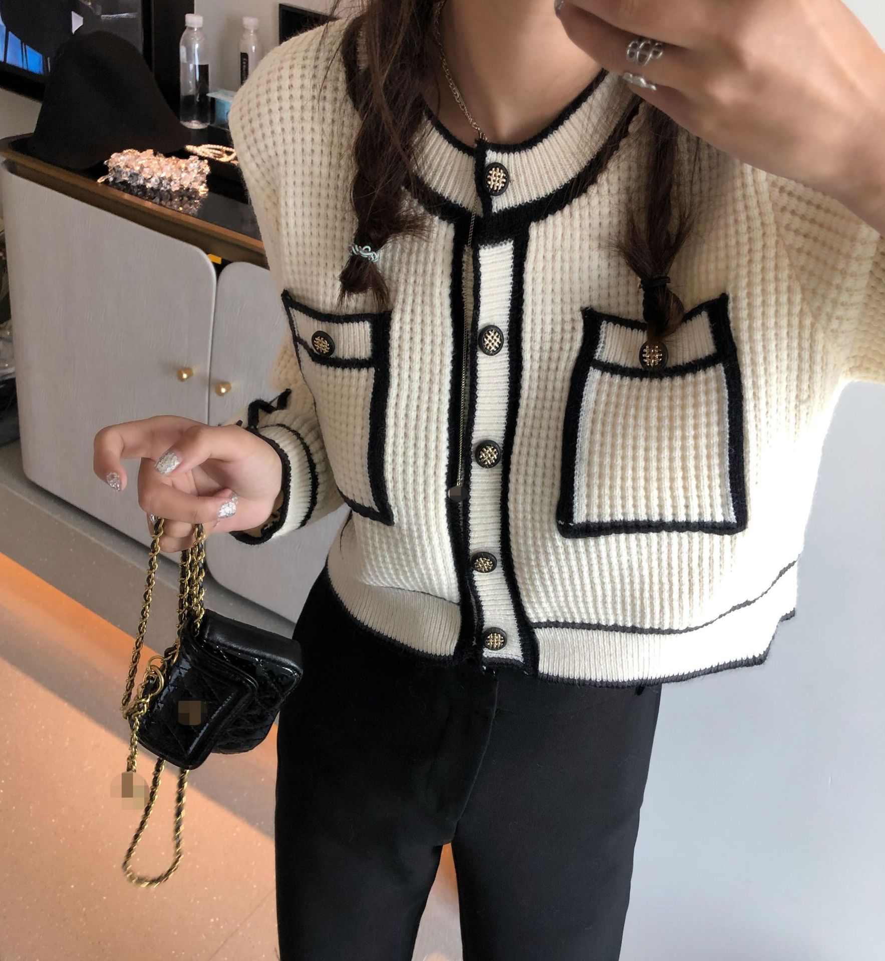 t7834黑白拼小香风针织衫女2021秋季上衣百搭短款毛衣ins外套开衫