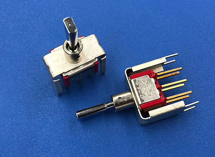 7211金属扁柄钮子开关3档6脚拨动开关3档10脚切换开关长脚带支架