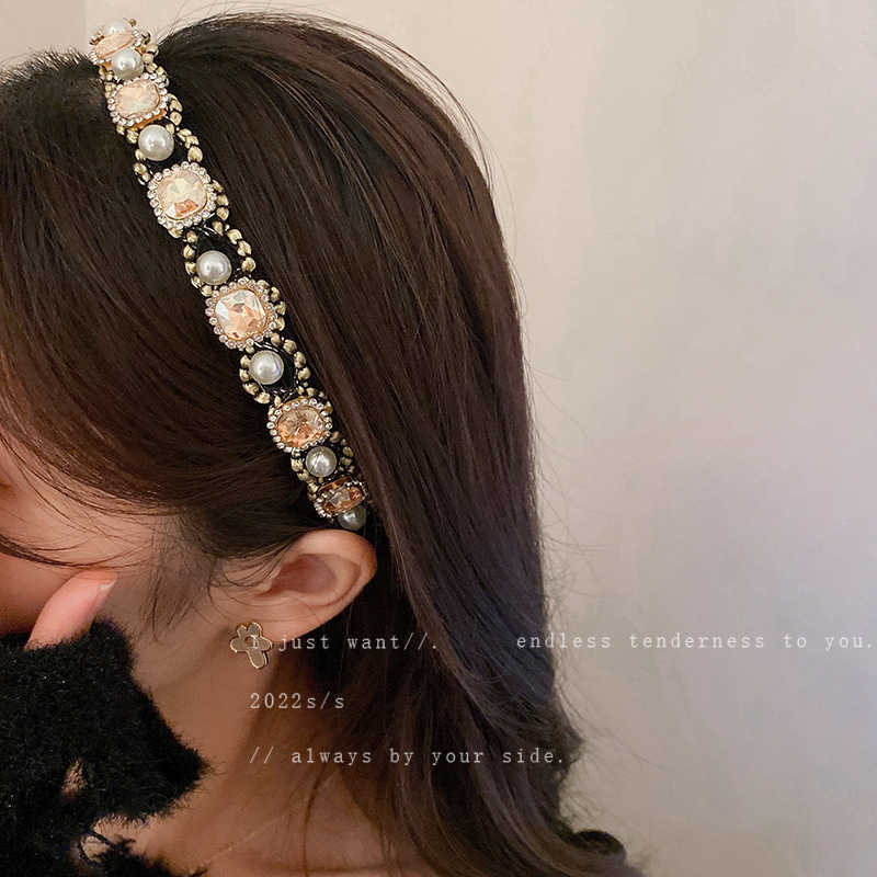 Light Luxury High-Grade Temperament Pearl Diamond-Laid Headband French Court Wind Pressure Hair Headband Hairpin New Stylish Hair Accessories